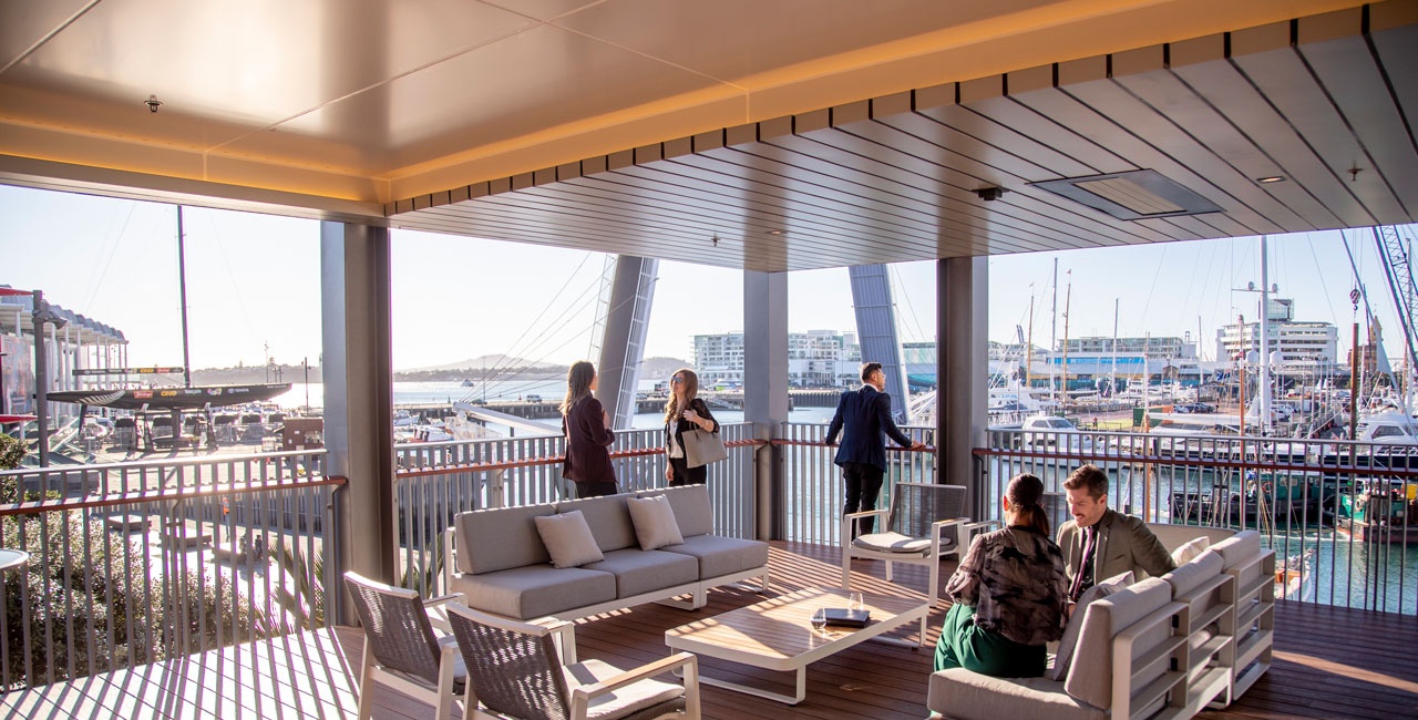 Delegates-have-meeting-on-terrace-1280x650